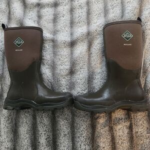 Muck Women's Brown and Black Winter Boots